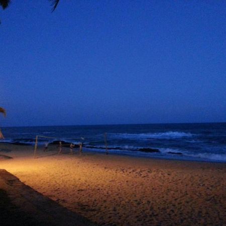 Coconut Grove Beach Resort Elmina Εξωτερικό φωτογραφία