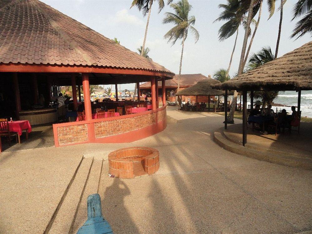 Coconut Grove Beach Resort Elmina Εξωτερικό φωτογραφία