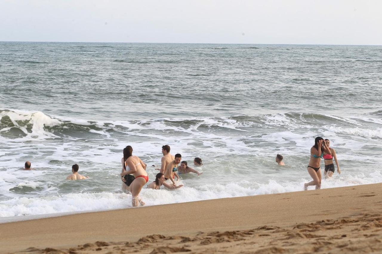 Coconut Grove Beach Resort Elmina Εξωτερικό φωτογραφία