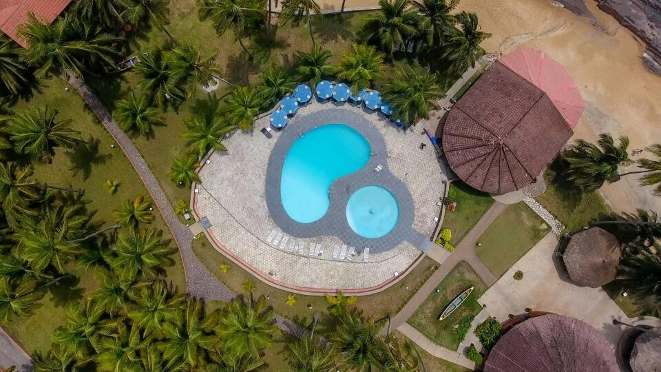 Coconut Grove Beach Resort Elmina Εξωτερικό φωτογραφία
