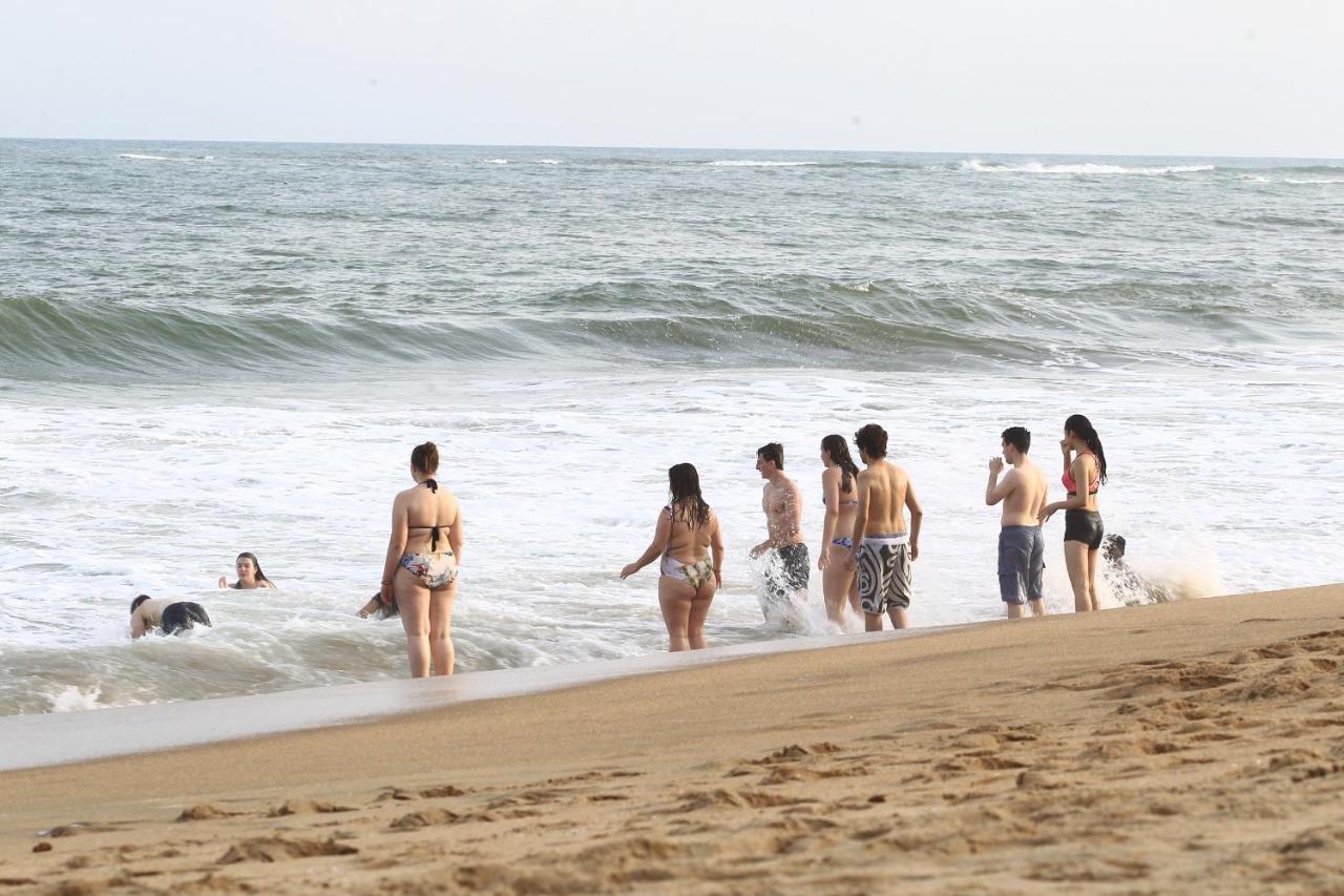 Coconut Grove Beach Resort Elmina Εξωτερικό φωτογραφία